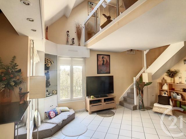 Appartement F3 à vendre - 5 pièces - 91.24 m2 - THIAIS - 94 - ILE-DE-FRANCE - Century 21 A.A.R.S. Immo