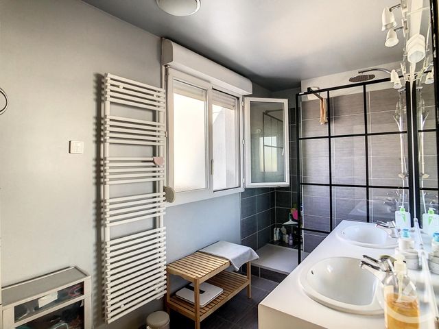 Appartement Duplex à vendre - 4 pièces - 106.93 m2 - THIAIS - 94 - ILE-DE-FRANCE - Century 21 A.A.R.S. Immo