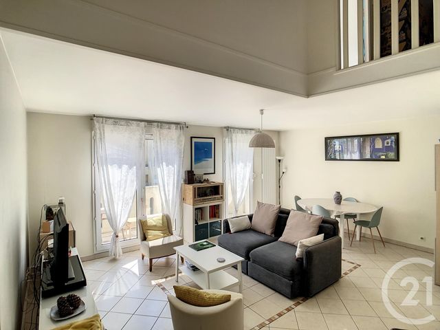 Appartement Duplex à vendre - 4 pièces - 106.93 m2 - THIAIS - 94 - ILE-DE-FRANCE - Century 21 A.A.R.S. Immo