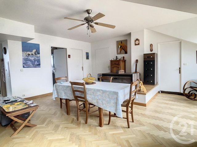 Afficher la photo en grand Appartement F3 à vendre - 3 pièces - 61.0 m2 - THIAIS - 94 - ILE-DE-FRANCE - Century 21 A.A.R.S. Immo