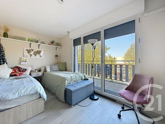 Appartement F4 à vendre - 4 pièces - 84.42 m2 - THIAIS - 94 - ILE-DE-FRANCE - Century 21 A.A.R.S. Immo