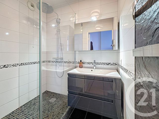 Appartement F5 à vendre - 5 pièces - 98.4 m2 - CHOISY LE ROI - 94 - ILE-DE-FRANCE - Century 21 A.A.R.S. Immo