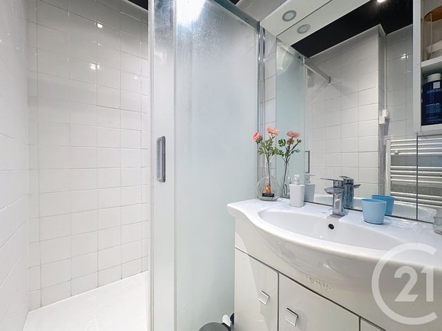 Appartement à vendre - 4 pièces - 66.35 m2 - THIAIS - 94 - ILE-DE-FRANCE - Century 21 A.A.R.S. Immo