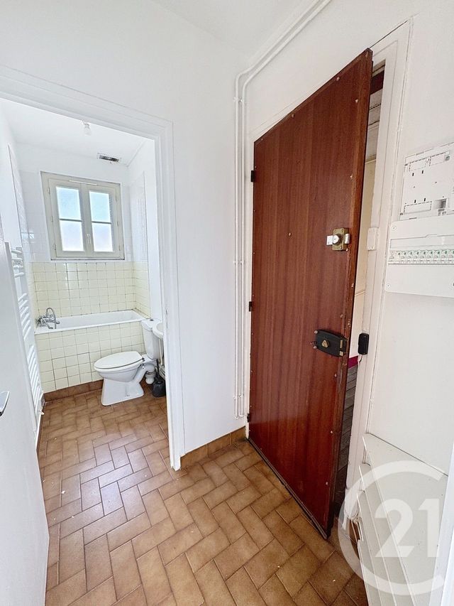 Appartement F1 à vendre - 1 pièce - 27.4 m2 - VILLEJUIF - 94 - ILE-DE-FRANCE - Century 21 A.A.R.S. Immo