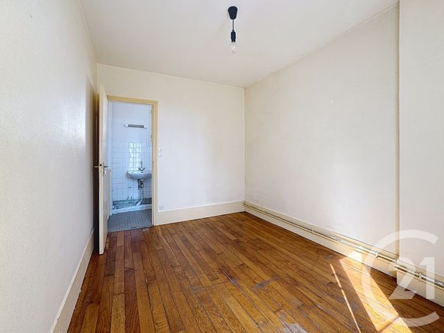 Appartement F2 à vendre - 2 pièces - 26.7 m2 - VILLEJUIF - 94 - ILE-DE-FRANCE - Century 21 A.A.R.S. Immo