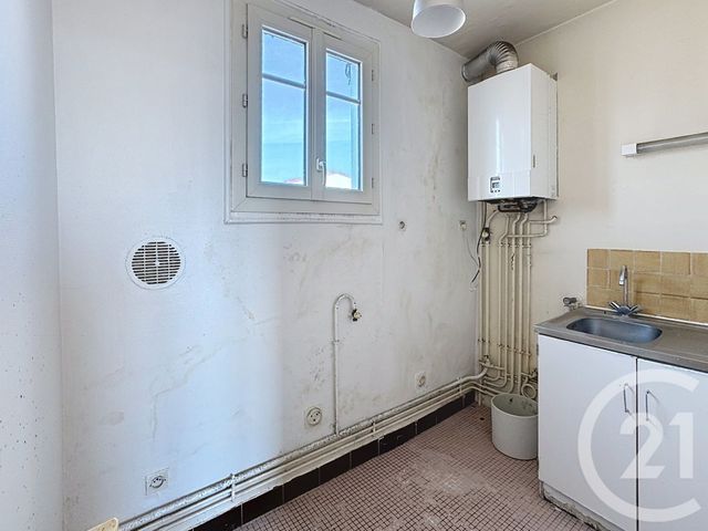 Appartement F2 à vendre - 2 pièces - 26.7 m2 - VILLEJUIF - 94 - ILE-DE-FRANCE - Century 21 A.A.R.S. Immo