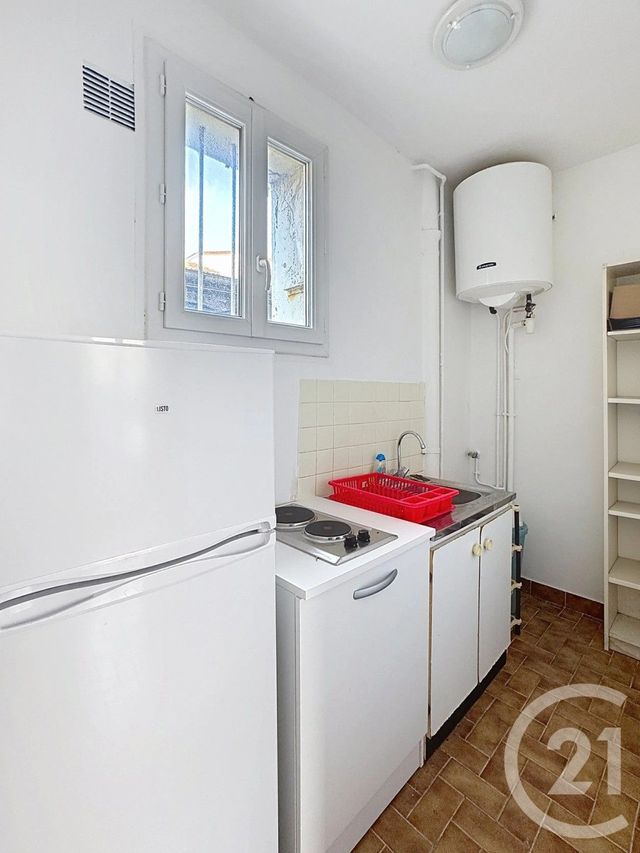 Appartement F1 à vendre - 1 pièce - 25.6 m2 - VILLEJUIF - 94 - ILE-DE-FRANCE - Century 21 A.A.R.S. Immo