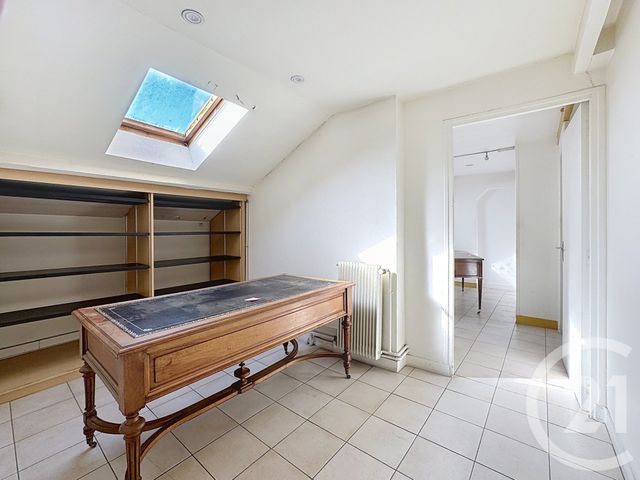 maison à vendre - 11 pièces - 194.17 m2 - VILLEJUIF - 94 - ILE-DE-FRANCE - Century 21 A.A.R.S. Immo