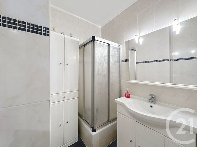 Appartement F4 à vendre - 4 pièces - 66.73 m2 - THIAIS - 94 - ILE-DE-FRANCE - Century 21 A.A.R.S. Immo