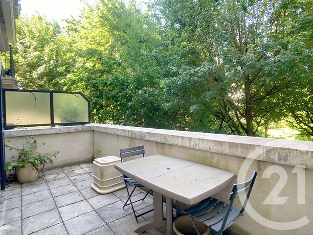 Appartement à vendre - 2 pièces - 41.4 m2 - THIAIS - 94 - ILE-DE-FRANCE - Century 21 A.A.R.S. Immo