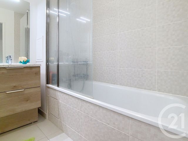 Appartement F4 à vendre - 4 pièces - 85.0 m2 - THIAIS - 94 - ILE-DE-FRANCE - Century 21 A.A.R.S. Immo