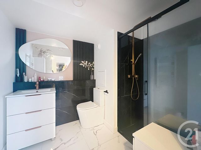 Appartement Duplex à vendre - 5 pièces - 98.18 m2 - VILLENEUVE LE ROI - 94 - ILE-DE-FRANCE - Century 21 A.A.R.S. Immo