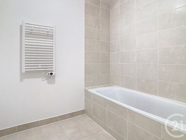 Appartement F3 à vendre - 3 pièces - 65.35 m2 - THIAIS - 94 - ILE-DE-FRANCE - Century 21 A.A.R.S. Immo