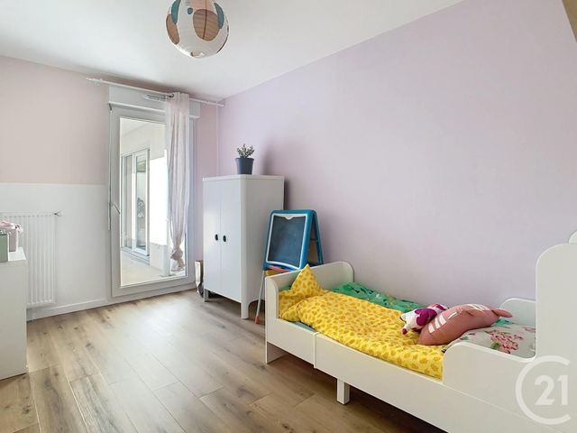 Appartement F3 à vendre - 3 pièces - 65.35 m2 - THIAIS - 94 - ILE-DE-FRANCE - Century 21 A.A.R.S. Immo