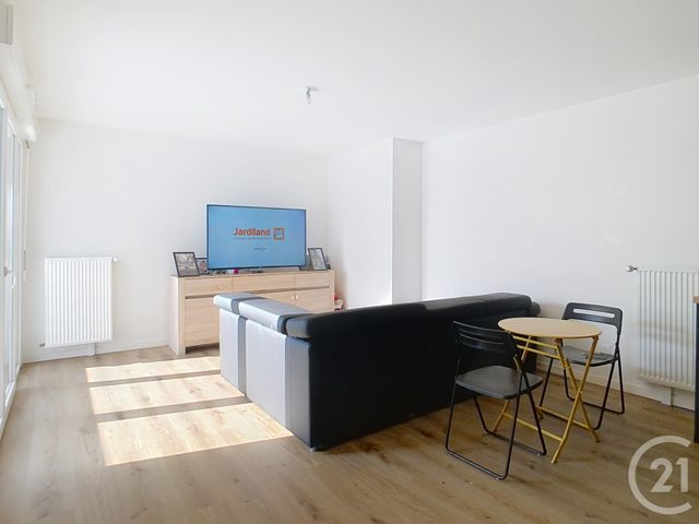 Appartement F3 à vendre - 3 pièces - 65.35 m2 - THIAIS - 94 - ILE-DE-FRANCE - Century 21 A.A.R.S. Immo