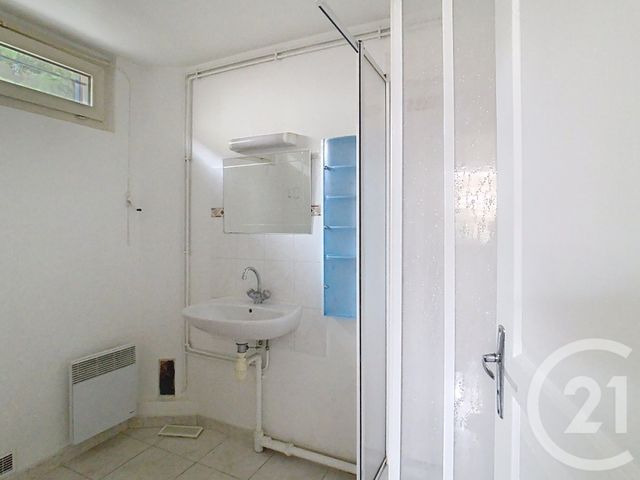 Appartement F2 à louer - 2 pièces - 39.9 m2 - VILLEJUIF - 94 - ILE-DE-FRANCE - Century 21 A.A.R.S. Immo