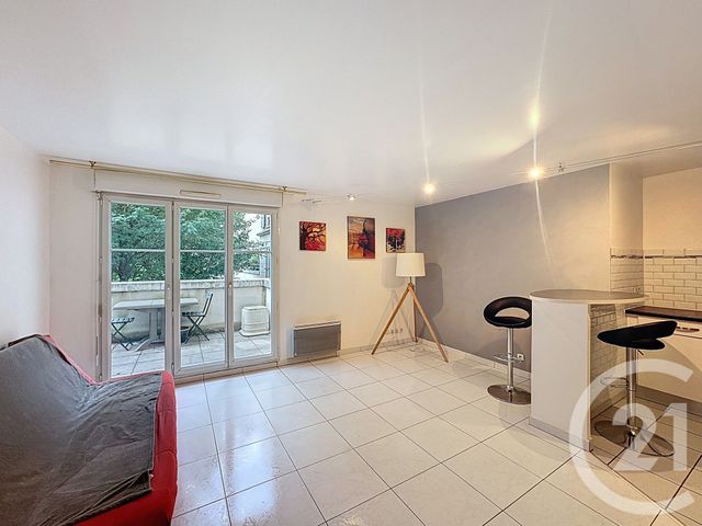 Afficher la photo en grand Appartement à vendre - 2 pièces - 41.4 m2 - THIAIS - 94 - ILE-DE-FRANCE - Century 21 A.A.R.S. Immo