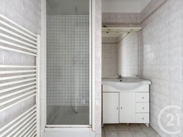 Afficher la photo en grand Appartement F2 à vendre - 2 pièces - 44.0 m2 - CHOISY LE ROI - 94 - ILE-DE-FRANCE - Century 21 A.A.R.S. Immo