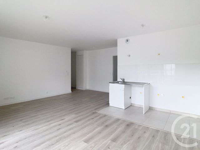 Afficher la photo en grand Appartement F3 à louer - 3 pièces - 67.22 m2 - THIAIS - 94 - ILE-DE-FRANCE - Century 21 A.A.R.S. Immo
