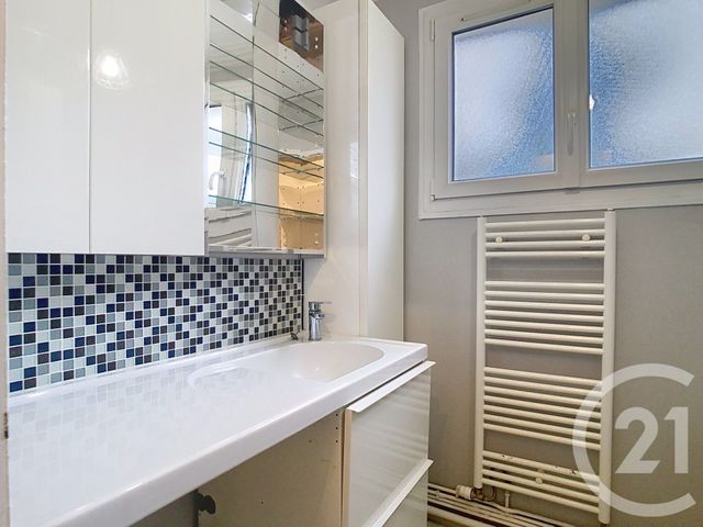 Afficher la photo en grand Appartement F2 à louer - 2 pièces - 47.1 m2 - THIAIS - 94 - ILE-DE-FRANCE - Century 21 A.A.R.S. Immo