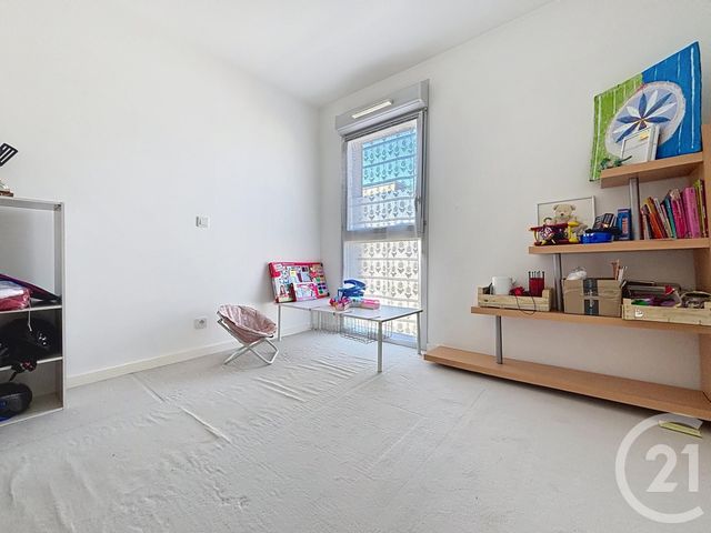 Afficher la photo en grand Appartement F4 à vendre - 4 pièces - 77.0 m2 - ORLY - 94 - ILE-DE-FRANCE - Century 21 A.A.R.S. Immo