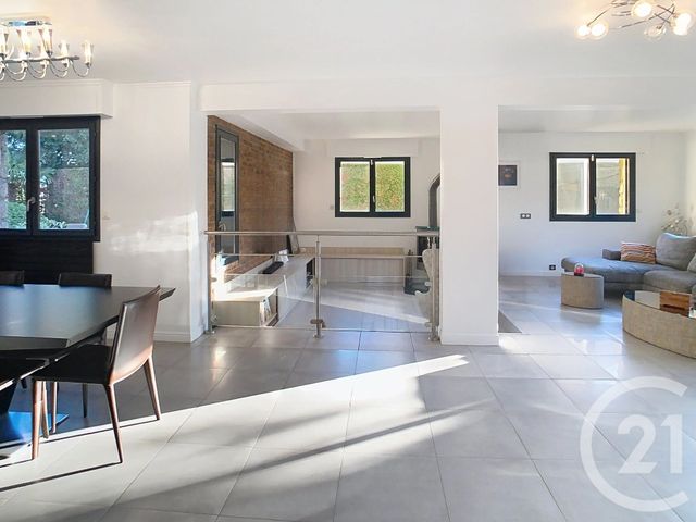 maison à vendre - 9 pièces - 243.31 m2 - THIAIS - 94 - ILE-DE-FRANCE - Century 21 A.A.R.S. Immo