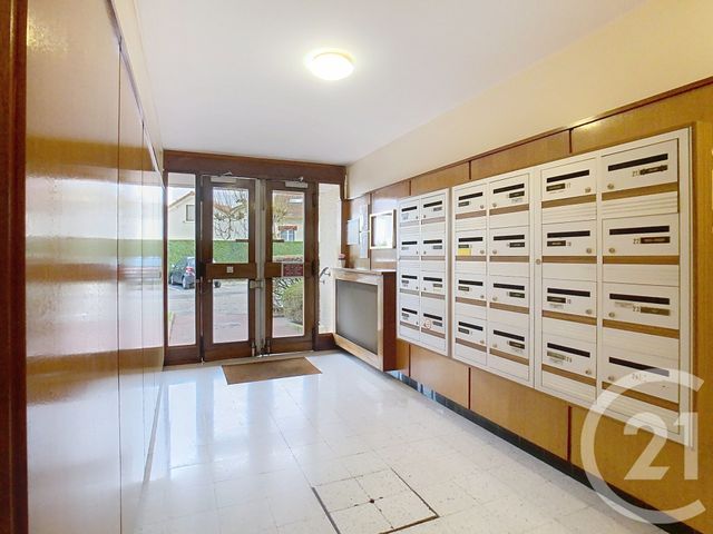 Appartement Studio à vendre - 1 pièce - 38.04 m2 - THIAIS - 94 - ILE-DE-FRANCE - Century 21 A.A.R.S. Immo