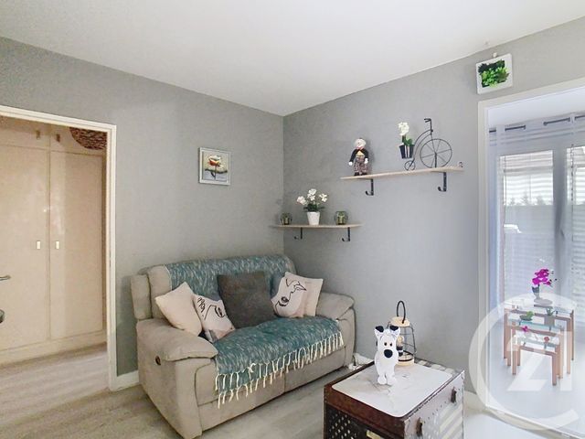 Appartement Studio à vendre - 1 pièce - 38.04 m2 - THIAIS - 94 - ILE-DE-FRANCE - Century 21 A.A.R.S. Immo