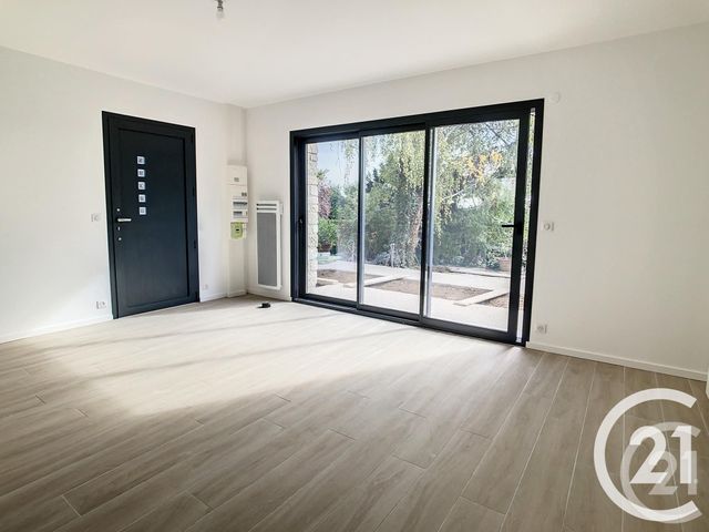 Appartement F2 à louer - 2 pièces - 36.0 m2 - THIAIS - 94 - ILE-DE-FRANCE - Century 21 A.A.R.S. Immo