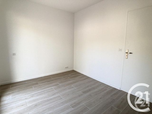 Appartement F2 à louer - 2 pièces - 36.0 m2 - THIAIS - 94 - ILE-DE-FRANCE - Century 21 A.A.R.S. Immo
