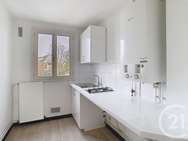 Appartement F3 à louer - 3 pièces - 63.88 m2 - VILLEJUIF - 94 - ILE-DE-FRANCE - Century 21 A.A.R.S. Immo