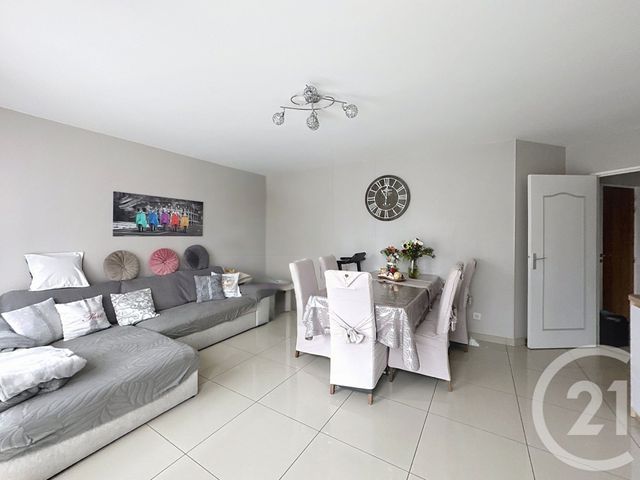 Appartement F3 à vendre - 3 pièces - 72.0 m2 - THIAIS - 94 - ILE-DE-FRANCE - Century 21 A.A.R.S. Immo
