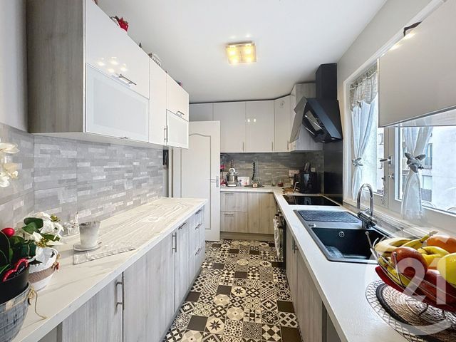 Appartement F3 à vendre - 3 pièces - 72.0 m2 - THIAIS - 94 - ILE-DE-FRANCE - Century 21 A.A.R.S. Immo