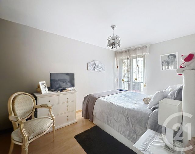 Appartement F3 à vendre - 3 pièces - 72.0 m2 - THIAIS - 94 - ILE-DE-FRANCE - Century 21 A.A.R.S. Immo