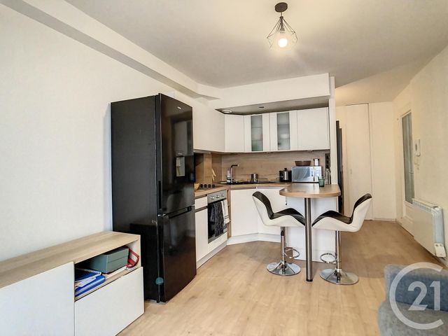 Appartement F2 à vendre - 2 pièces - 30.75 m2 - CHOISY LE ROI - 94 - ILE-DE-FRANCE - Century 21 A.A.R.S. Immo