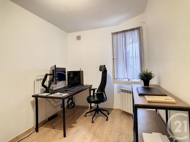 Appartement F2 à vendre - 2 pièces - 30.75 m2 - CHOISY LE ROI - 94 - ILE-DE-FRANCE - Century 21 A.A.R.S. Immo