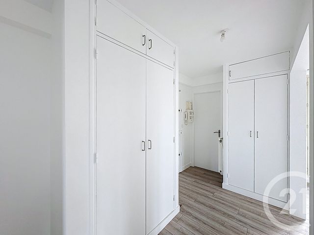 Appartement F2 à louer - 2 pièces - 47.78 m2 - VILLEJUIF - 94 - ILE-DE-FRANCE - Century 21 A.A.R.S. Immo