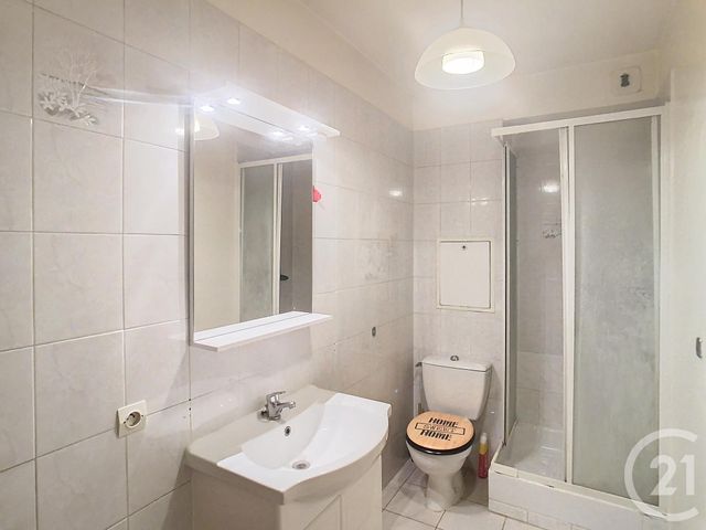 Appartement F1 à louer - 1 pièce - 27.44 m2 - THIAIS - 94 - ILE-DE-FRANCE - Century 21 A.A.R.S. Immo