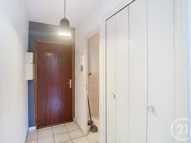 Appartement F1 à louer - 1 pièce - 27.44 m2 - THIAIS - 94 - ILE-DE-FRANCE - Century 21 A.A.R.S. Immo