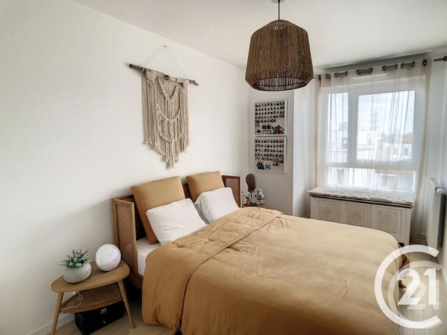 Appartement F3 à louer - 3 pièces - 60.42 m2 - THIAIS - 94 - ILE-DE-FRANCE - Century 21 A.A.R.S. Immo