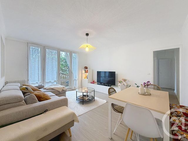 Appartement F3 à vendre - 3 pièces - 52.6 m2 - CHOISY LE ROI - 94 - ILE-DE-FRANCE - Century 21 A.A.R.S. Immo
