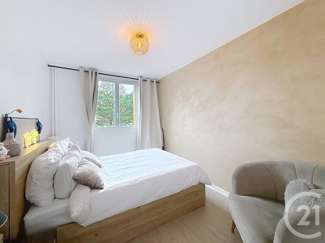 Appartement F3 à vendre - 3 pièces - 52.6 m2 - CHOISY LE ROI - 94 - ILE-DE-FRANCE - Century 21 A.A.R.S. Immo