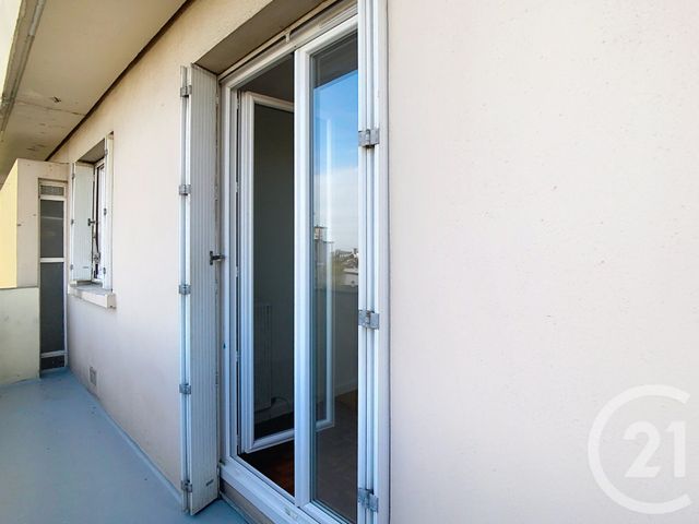 Appartement F3 à vendre - 3 pièces - 65.76 m2 - CHOISY LE ROI - 94 - ILE-DE-FRANCE - Century 21 A.A.R.S. Immo