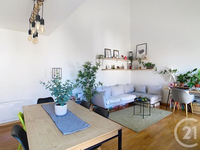 Appartement Duplex à vendre - 4 pièces - 90.6 m2 - THIAIS - 94 - ILE-DE-FRANCE - Century 21 A.A.R.S. Immo