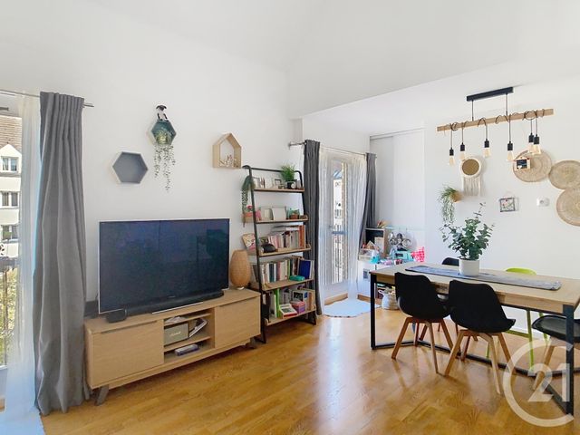 Appartement Duplex à vendre - 4 pièces - 90.6 m2 - THIAIS - 94 - ILE-DE-FRANCE - Century 21 A.A.R.S. Immo