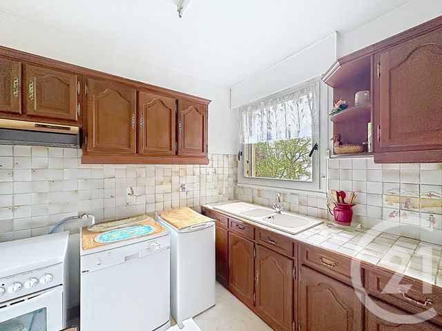 Appartement F4 à vendre - 4 pièces - 82.74 m2 - CHOISY LE ROI - 94 - ILE-DE-FRANCE - Century 21 A.A.R.S. Immo