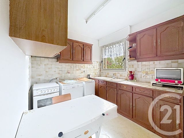 Appartement F4 à vendre - 4 pièces - 82.74 m2 - CHOISY LE ROI - 94 - ILE-DE-FRANCE - Century 21 A.A.R.S. Immo