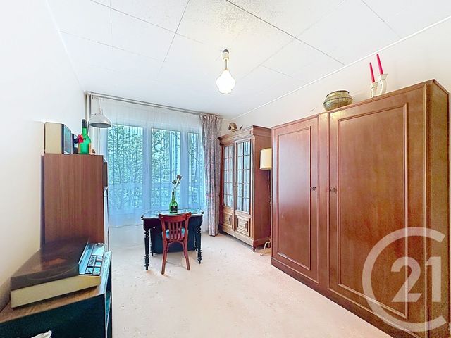 Appartement F4 à vendre - 4 pièces - 82.74 m2 - CHOISY LE ROI - 94 - ILE-DE-FRANCE - Century 21 A.A.R.S. Immo