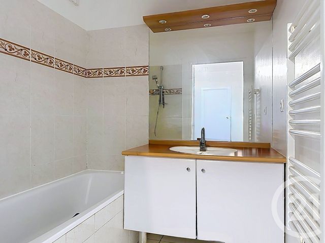 Appartement F2 à vendre - 2 pièces - 47.84 m2 - CRETEIL - 94 - ILE-DE-FRANCE - Century 21 A.A.R.S. Immo