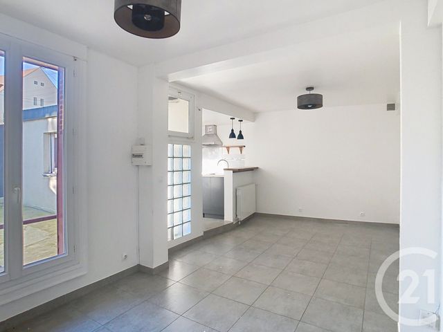 Appartement F2 à louer - 2 pièces - 39.54 m2 - THIAIS - 94 - ILE-DE-FRANCE - Century 21 A.A.R.S. Immo